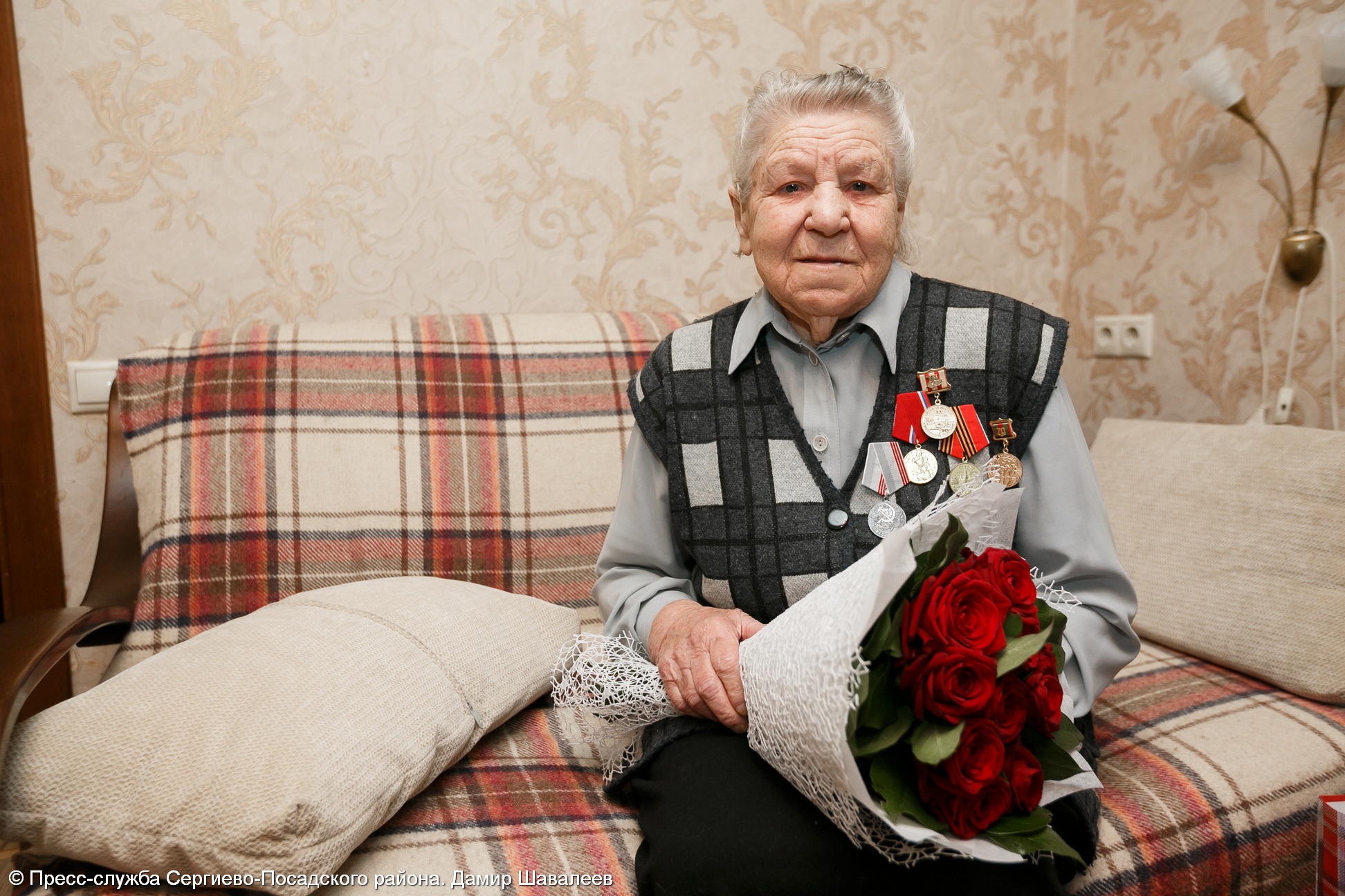 Сергиево посадский оператор. Ветеран обороны города Воронеж. Зайцева Вера Яковлевна.