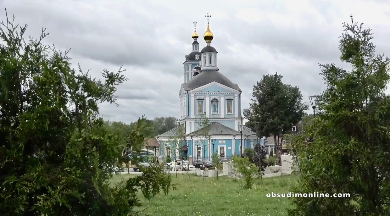 Храм Петра и Павла внутри Дубна